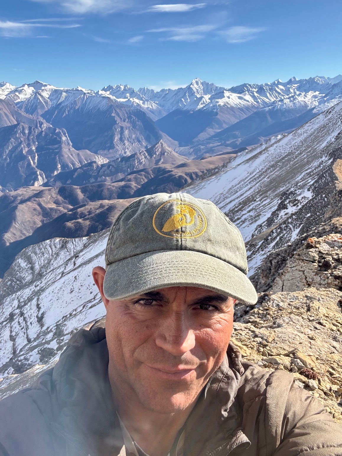 UNAS MONTAÑAS INTERMINABLES